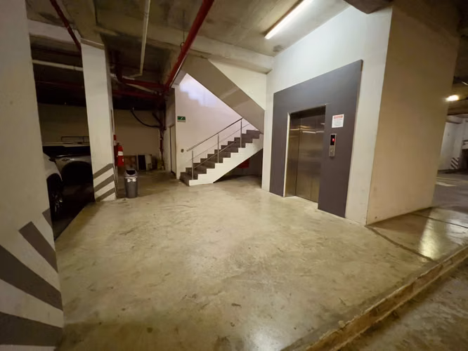 San Francisco casi sin estacionamientos. Esta plaza sí tiene +60 gratis para tus clientes. - Imagen 6