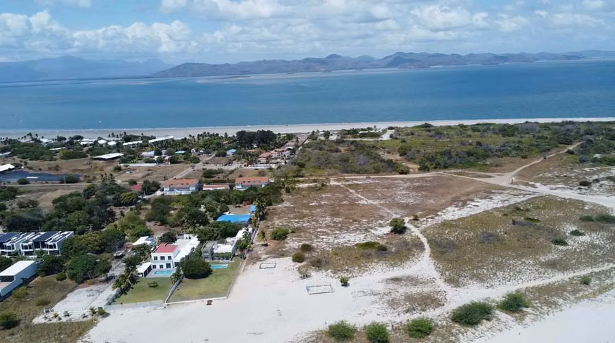 Venta de Terreno Frente al Mar en Punta Chame 5898m2