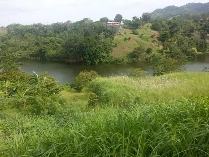 Venta Terreno Frente al Lago – Las Cumbres
