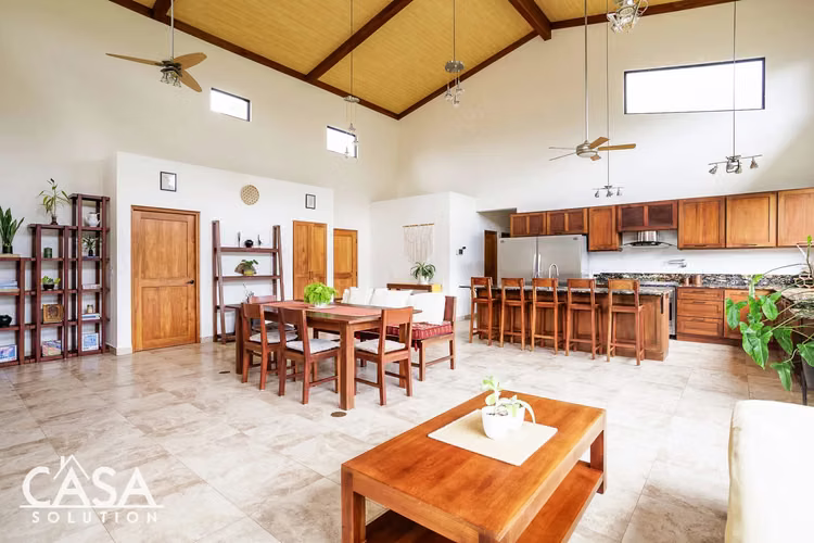 Impresionante Casa Con Vistas En Venta En El Salto, Boquete