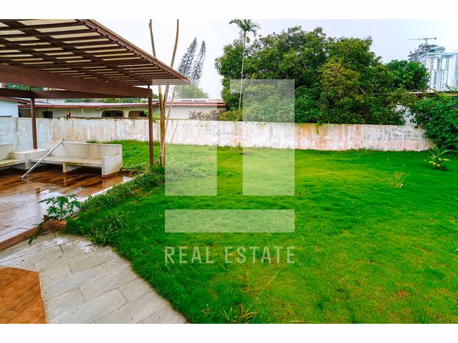 Se Vende Casa en Loma Alegre. Altos del Golf - Imagen 11