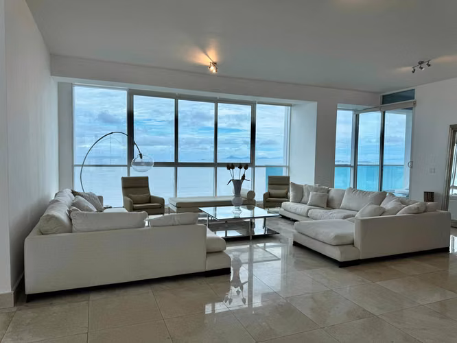 Venta de apartamento en Costa del Este