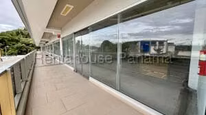 Venta de Local Comercial con 125m2 en Albrook PH Terrazas de Albrook 26-3974SR