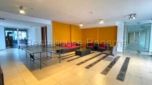 Venta de Apartamento con 173m2 en San Francisco PH Cabomarzo 26-3975SR