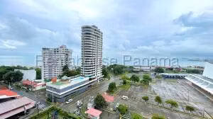 Venta de Apartamento con 173m2 en San Francisco PH Cabomarzo 26-3975SR