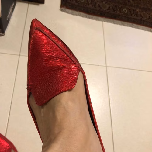 Zapatos flat.  hecho en Italia.  Color rojo marca Nicoholas Kirkwood