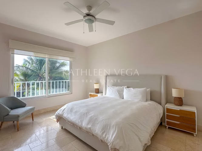 Apartamento a pasos de la playa y con vistas al mar en Puntarena Buenventura