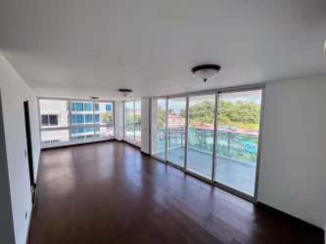 Se vende apartamento en Villa De Las Fuentes P.H. Zahorís