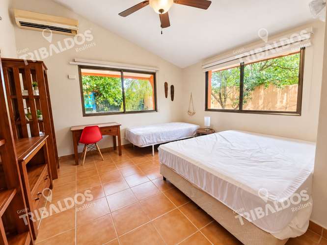 Venta de Casa de 5 Recámaras con Piscina Privada y Jardín en Coronado - Imagen 8