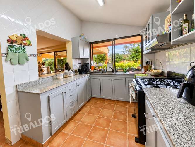 Venta de Casa de 5 Recámaras con Piscina Privada y Jardín en Coronado - Imagen 7