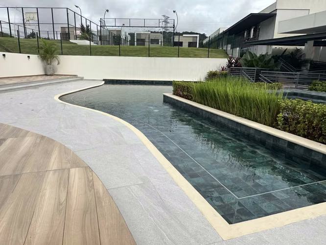 BAJON DE PRECIO Venta de Casa en Riverwalk Green City Paneles Solares 300m