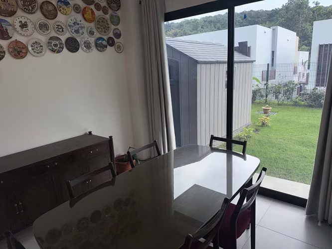 BAJON DE PRECIO Venta de Casa en Riverwalk Green City Paneles Solares 300m