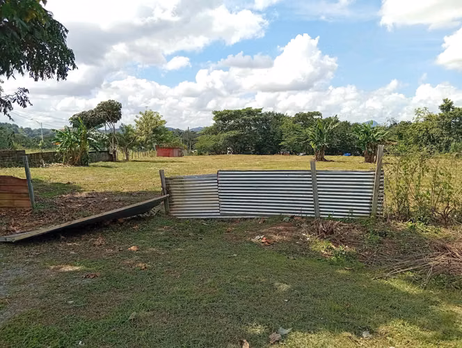Vendo Terreno comercial en Plaza Villa Lobos