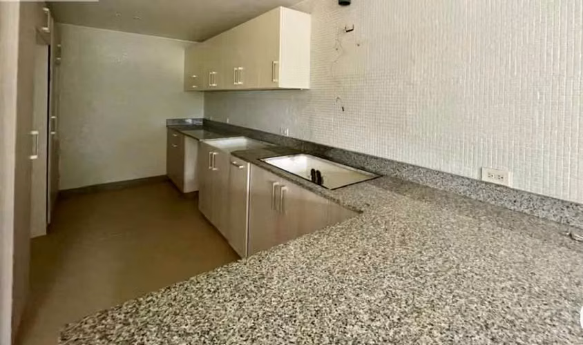 Venta de Apartamento en PH Embassy Village/ Oportunidad de Inversión