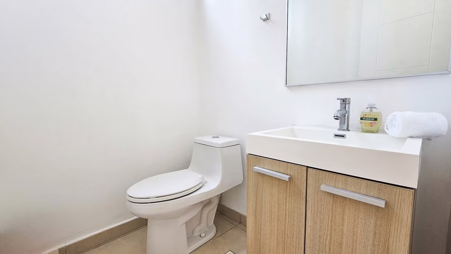Se Vende o Alquila Apartamento en PH OASIS ON THE BAY - Imagen 11