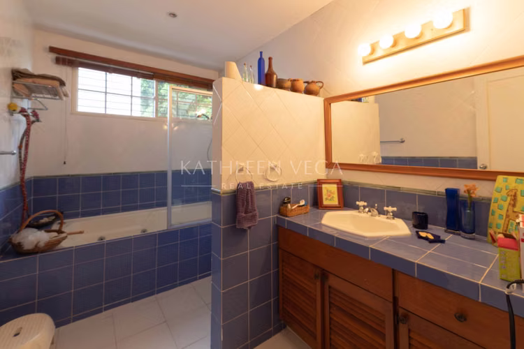 Casa Unifamiliar en Venta en El Carmen con seguridad