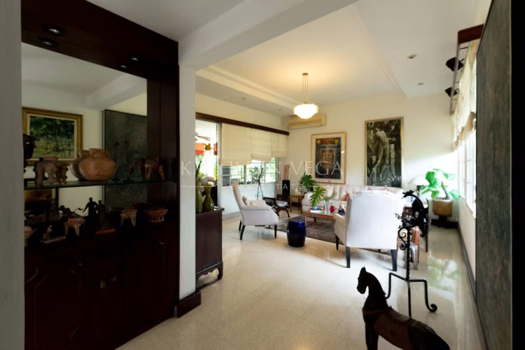 Casa Unifamiliar en Venta en El Carmen con seguridad