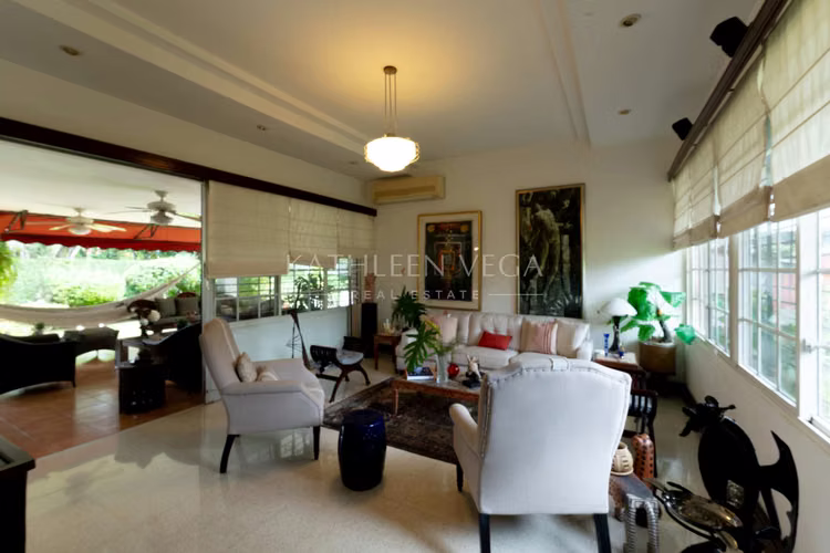 Casa Unifamiliar en Venta en El Carmen con seguridad
