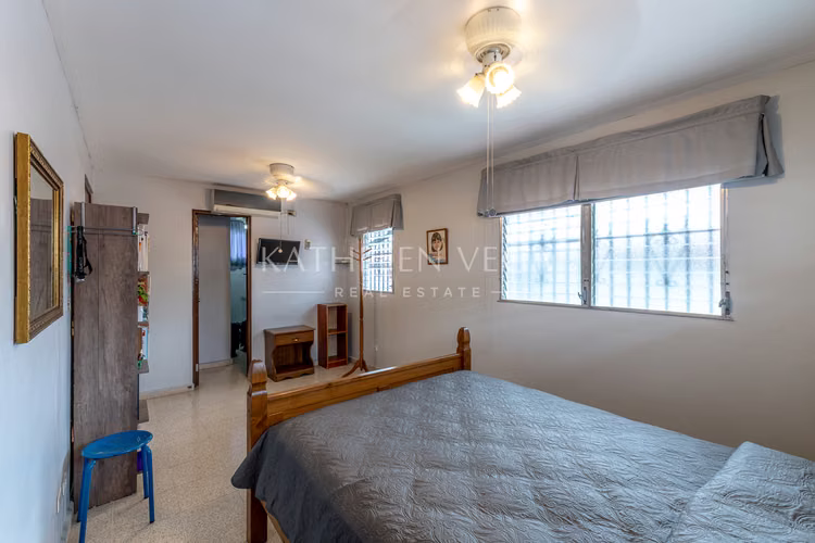 Casa Dúplex de 2 niveles en La Riviera, Altos de Panamá