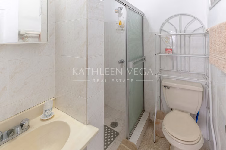 Casa Dúplex de 2 niveles en La Riviera, Altos de Panamá
