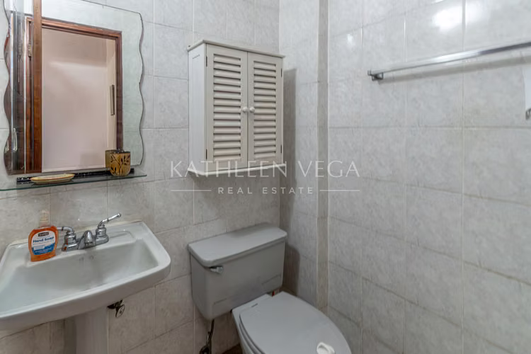 Casa Dúplex de 2 niveles en La Riviera, Altos de Panamá