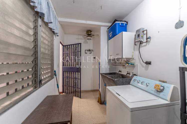 Casa Dúplex de 2 niveles en La Riviera, Altos de Panamá