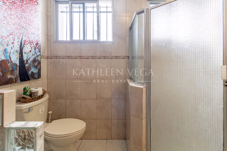 Casa en San Francisco | Casa Unifamiliar 2 Niveles en Venta en Villa Lilla