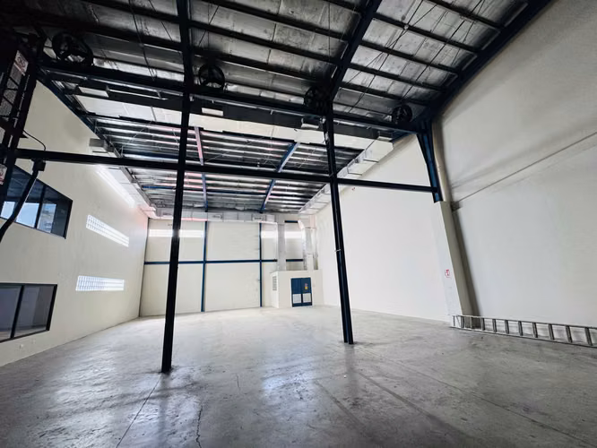 Venta de Ofibodega en Costa del Este