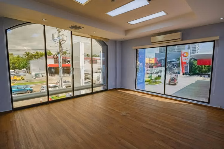 Venta de Ofibodega en Costa del Este
