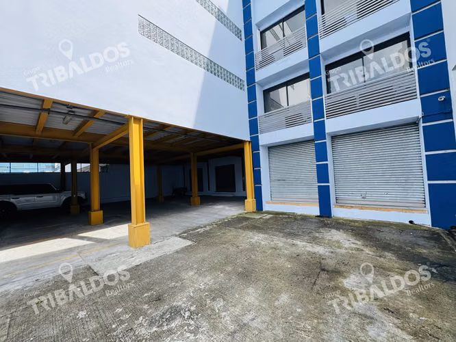 Venta de Ofibodega en Costa del Este
