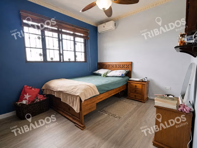 Venta de Casa - Mirador del Lago  - Las Cumbres