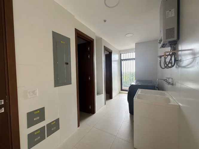 Banco Vende Apartamento en PH Albatross - Santa María (un) - Imagen 7