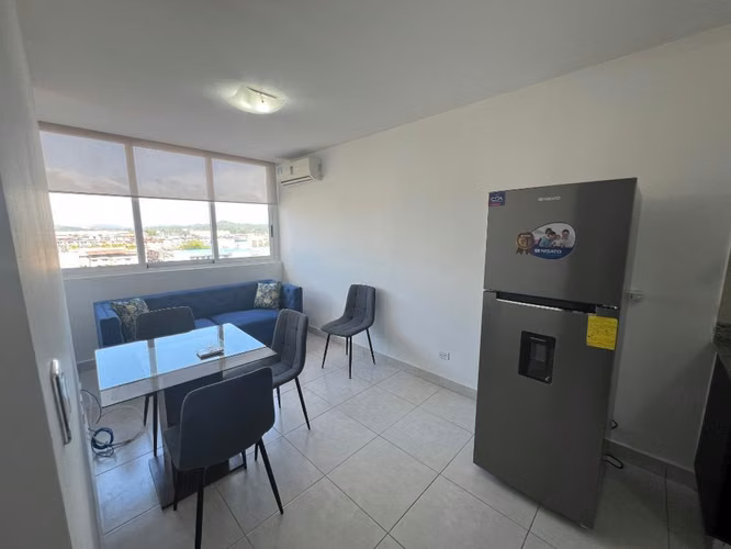  Alquiler de Apartamento Amoblado – PH Bay View (Avenida Balboa)