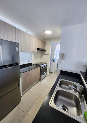 Alquiler de apartamento en Carrasquilla, 2 recamaras 2 baños amueblado