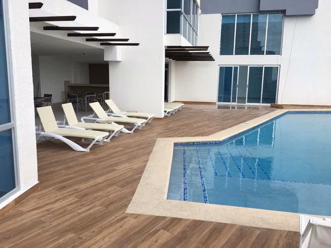Alquiler de apartamento en Carrasquilla, 2 recamaras 2 baños amueblado