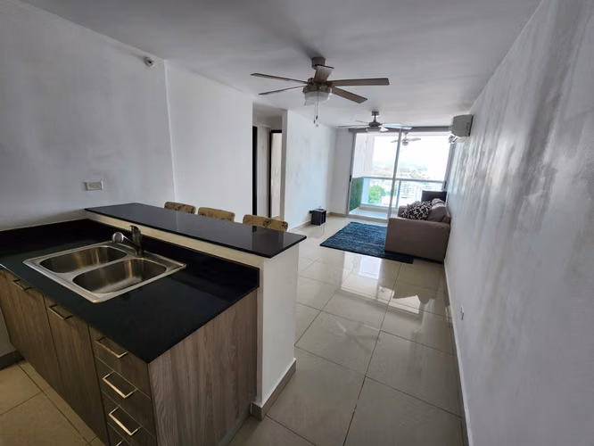 Alquiler de apartamento en Carrasquilla, 2 recamaras 2 baños amueblado
