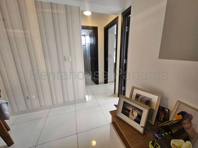 Venta de Apartamento en el Carmen Ph Carreras Mts2: 92.02 PD
