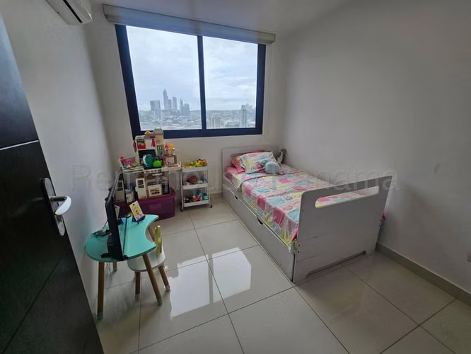 Venta de Apartamento en el Carmen Ph Carreras Mts2: 92.02 PD