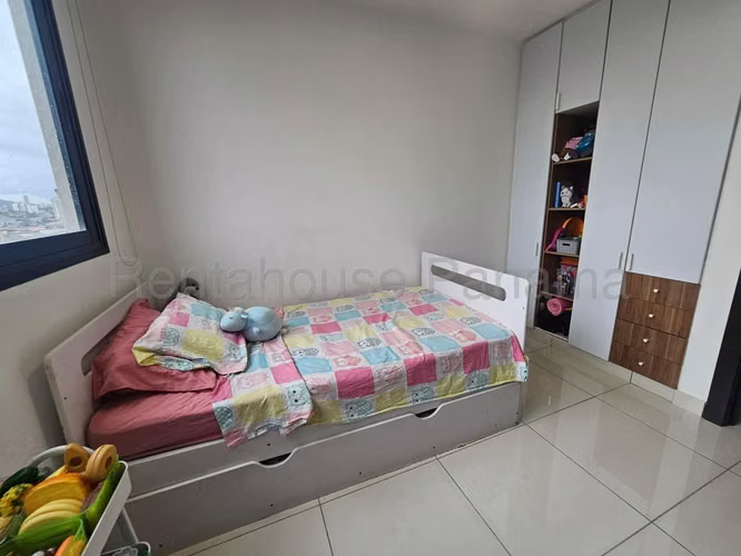 Venta de Apartamento en el Carmen Ph Carreras Mts2: 92.02 PD