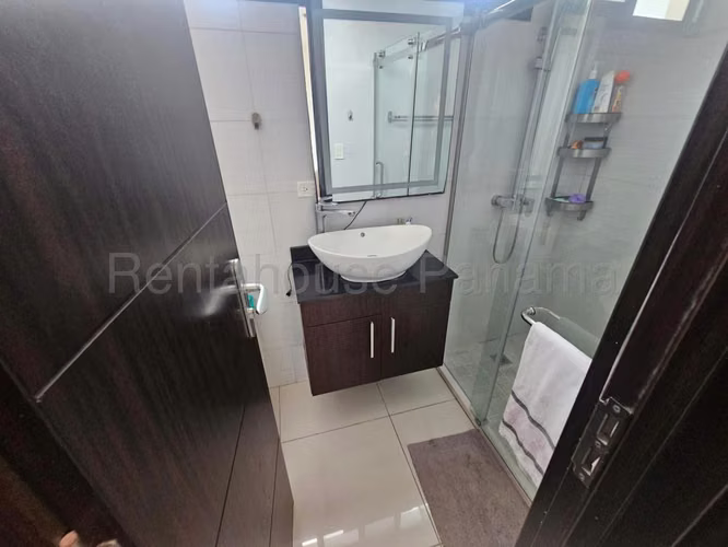 Venta de Apartamento en el Carmen Ph Carreras Mts2: 92.02 PD