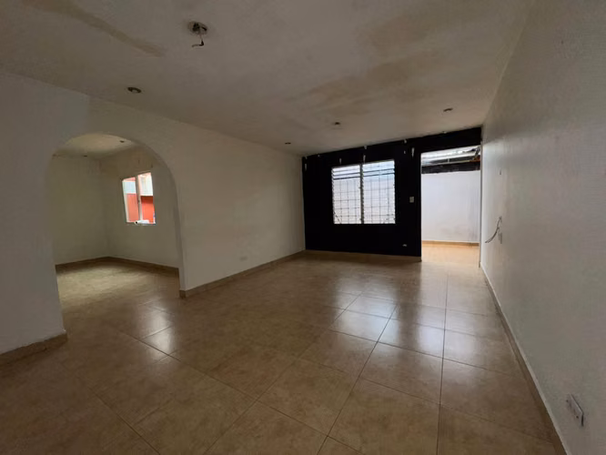 Banco Vende Casa en Praderas del Rocío – Las Cumbres (un)
