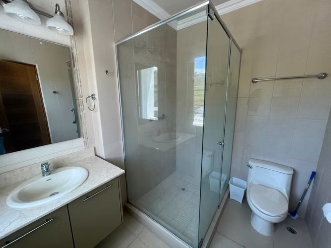 Gran Oportunidad de Venta, Apartamento con vista al mar. BIJAO