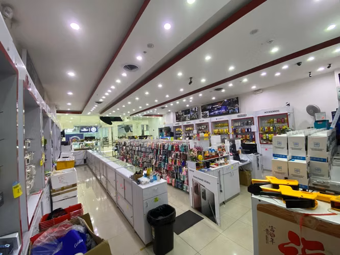 Venta de Local Comercial en Los Andes Mall | 142.80 m² | Excelente Ubicación y Alto Flujo - Imagen 1