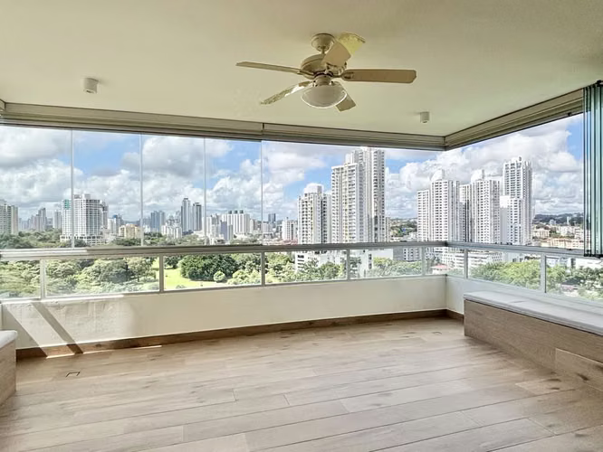 Park 1 • Vista directa al Parque Omar • 1 apartamento por piso en Altos del Golf