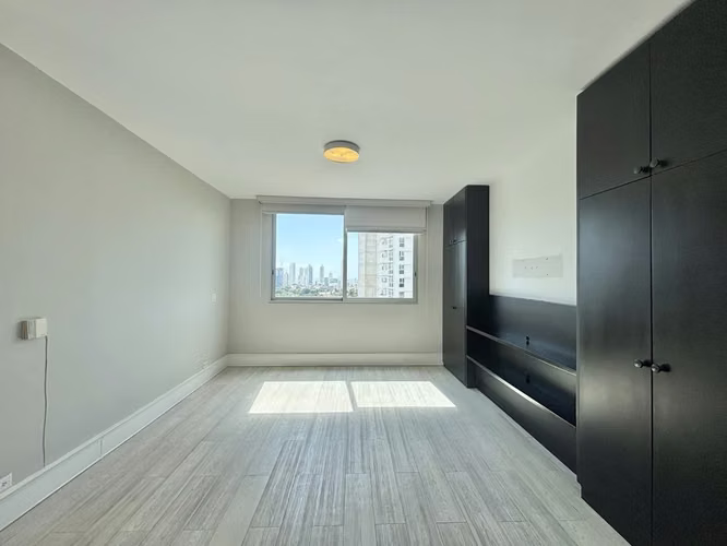 Park 1 • Vista directa al Parque Omar • 1 apartamento por piso en Altos del Golf