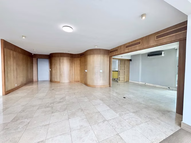 Park 1 • Vista directa al Parque Omar • 1 apartamento por piso en Altos del Golf