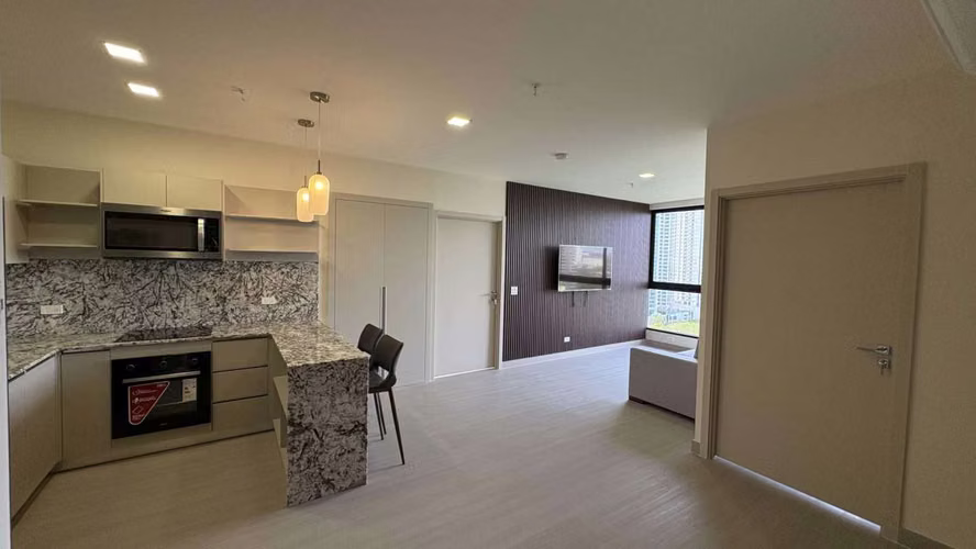 Exclusivity and Style in Costa Del Este | Remodeled Apartment in pH Arcadia