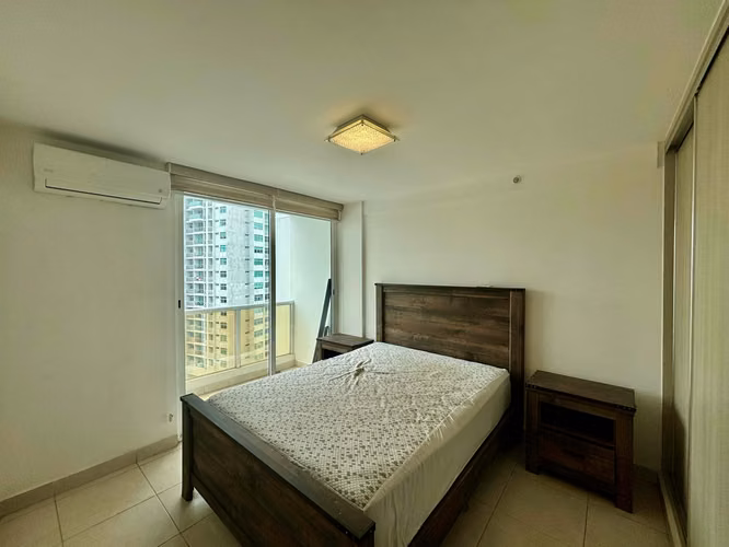 Se vende apartamento en El Mare, Edison Park