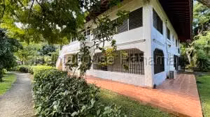 Venta de Casa con 429m2 en Albrook 26-4110SR