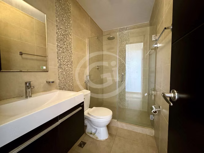 Venta Apartamento Obarrio, Amplio, Iluminado y en la mejor Ubicación.